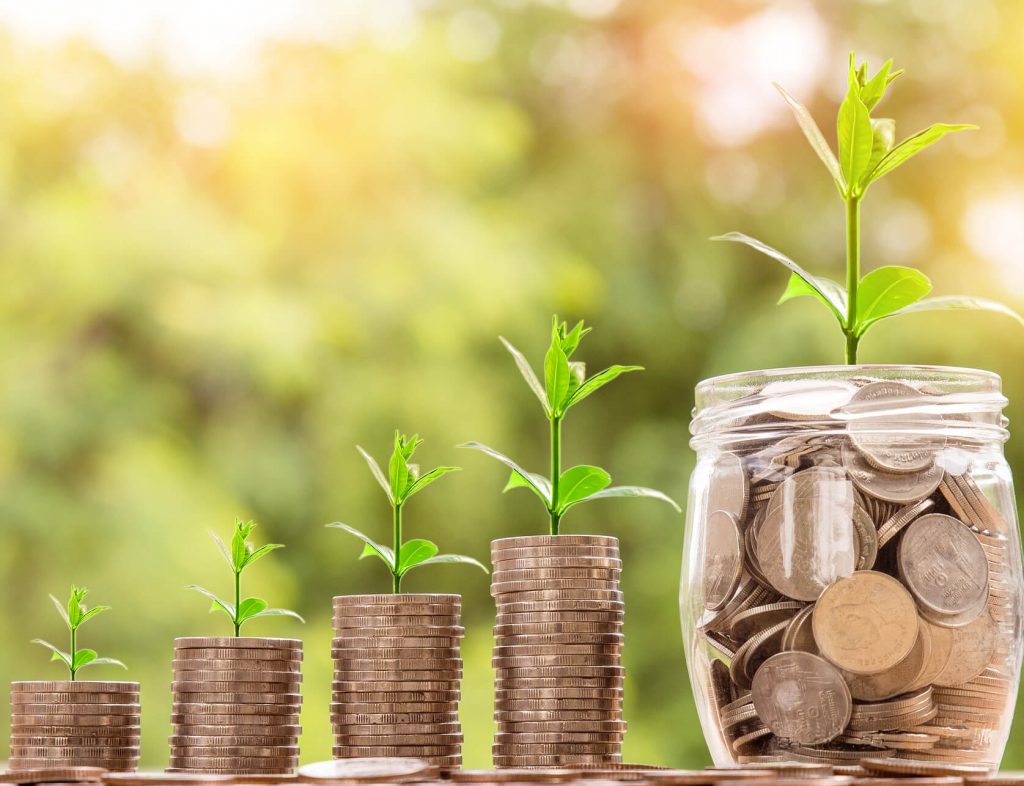 barattoli con monetine